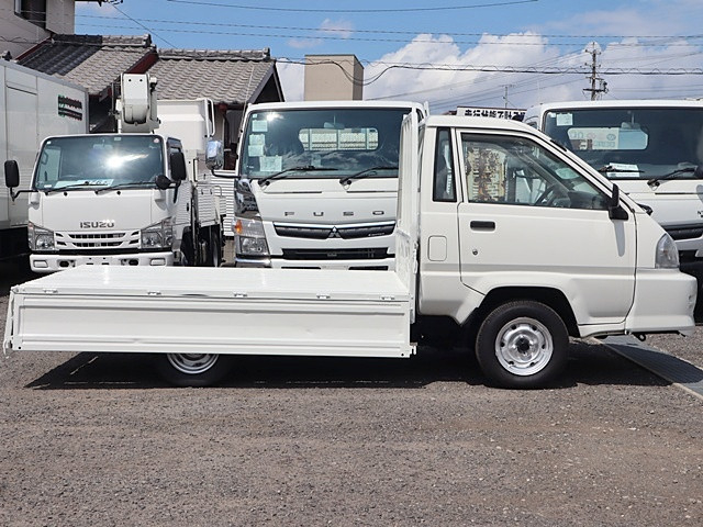 トヨタ タウンエース 小型 平ボディ GK-KM70(90589) 10枚目