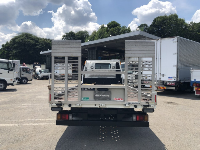いすゞ エルフ 小型 車載専用車 BKG-NPR85AN(90591) 8枚目