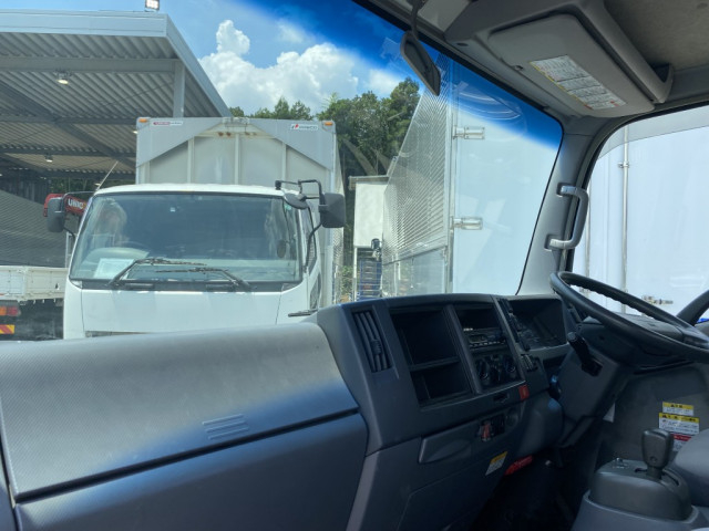 いすゞ エルフ 小型 車載専用車 BKG-NPR85AN(90591) 32枚目