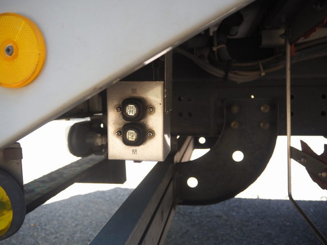UDトラックス（日産） コンドル 中型 アルミウィング PB-MK36A(90596) 31枚目