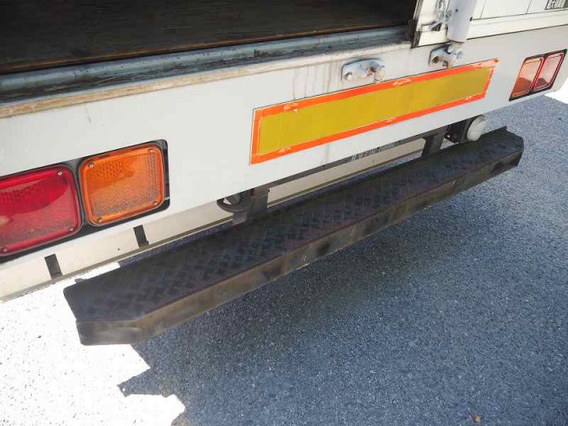 UDトラックス（日産） コンドル 中型 アルミウィング PB-MK36A(90596) 33枚目