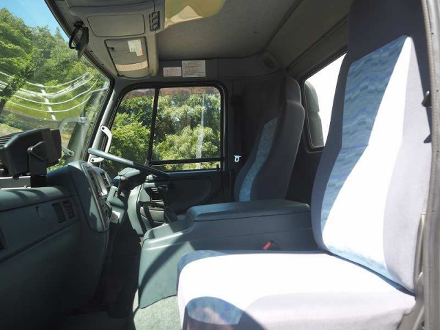 UDトラックス（日産） コンドル 中型 アルミウィング PB-MK36A(90596) 45枚目