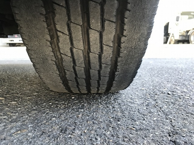 いすゞ エルフ 小型 平ボディ PB-NKR81A(90603) 27枚目