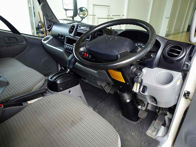 トヨタ トヨエース 小型 アルミバン TKG-XZC645(90738) 5枚目