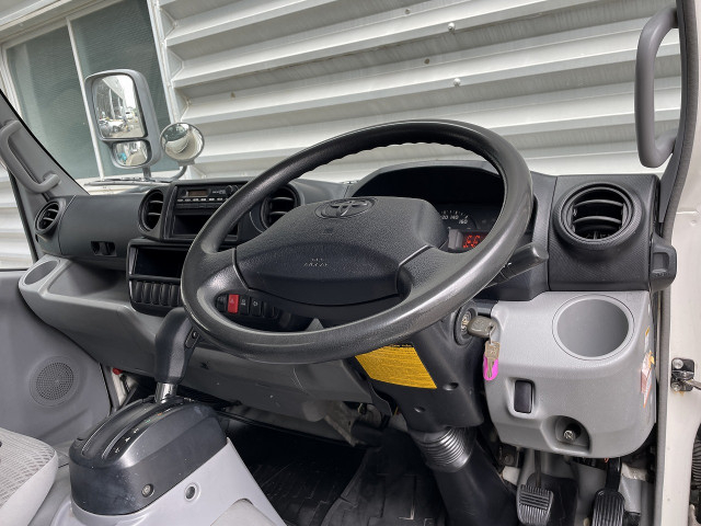 Toyota dyna Small Aluminium box body SKG-XZC645(90747) 15枚目