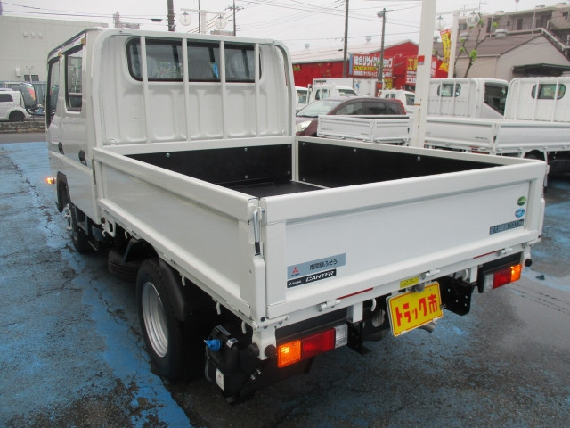 三菱ふそう キャンター 小型 Wキャブ 2RG-FBA20(108123) 18枚目