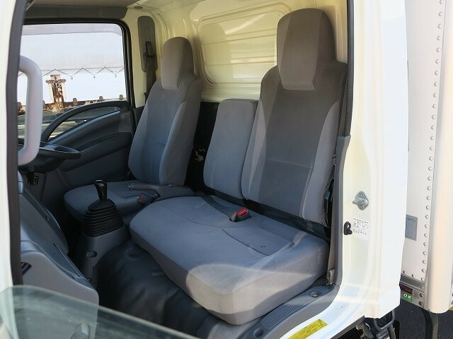 いすゞ エルフ 小型 バン TRG-NLR85AN(40013) 23枚目