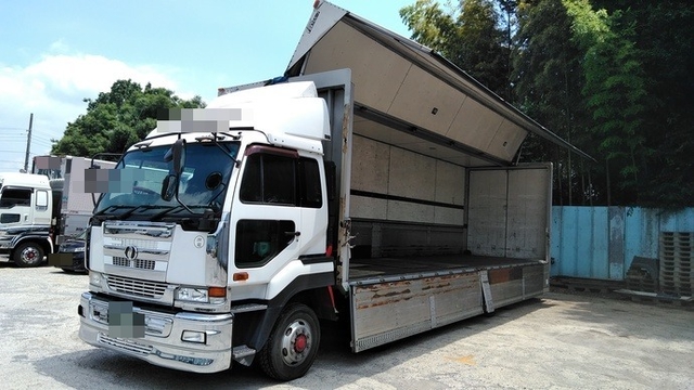 UDトラックス（日産） ビッグサム 大型 ウィング KL-CG48L(3305) 7枚目