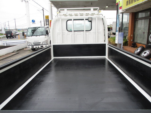 Isuzu elf Small Flat body 2RG-NJS88A(105448) 3枚目