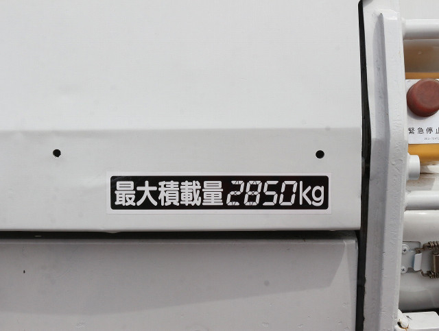 三菱ふそう キャンター 小型 塵芥車（プレス式） TKG-FEB90(109365) 7枚目