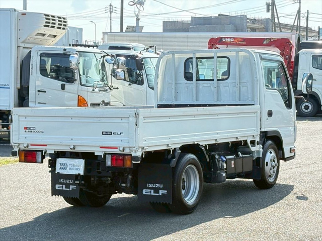 いすゞ エルフ 小型 平ボディ 2RG-NKR88A(90861) 4枚目
