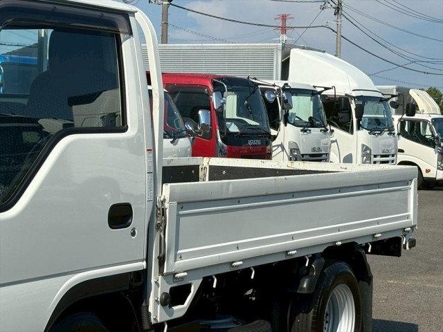 いすゞ エルフ 小型 平ボディ 2RG-NKR88A(90861) 6枚目