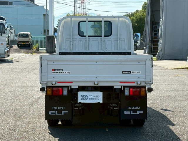 いすゞ エルフ 小型 平ボディ 2RG-NKR88A(90861) 14枚目