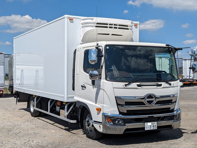 日野 レンジャー 中型 冷凍冷蔵バン 2KG-FD2ABG(90868) 3枚目