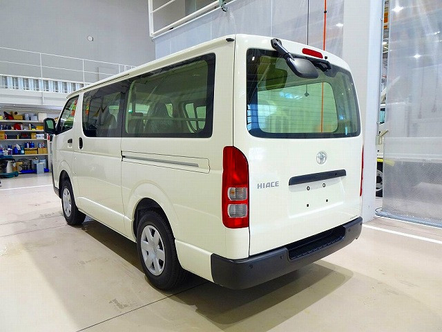 トヨタ ハイエース 小型 アルミバン 3DF-GDH206V(90869) 4枚目