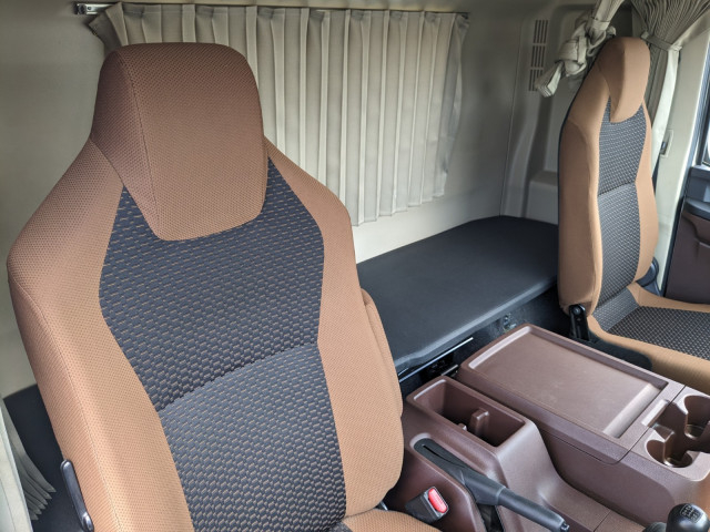 日野 レンジャー 中型 冷凍冷蔵バン 2KG-FD2ABG(90868) 38枚目