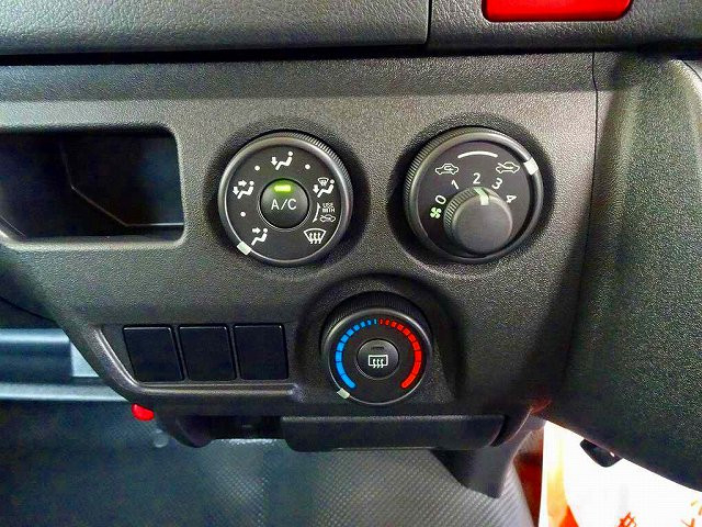 トヨタ ハイエース 小型 アルミバン 3DF-GDH206V(90869) 12枚目