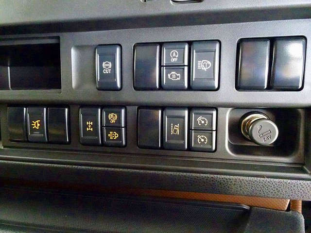 いすゞ ギガ 大型 アルミウィング 2PG-CYJ77D(90873) 14枚目