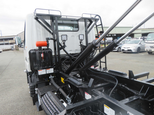 三菱ふそう キャンター 小型 コンテナ専用車 2RG-FBA20(90874) 17枚目