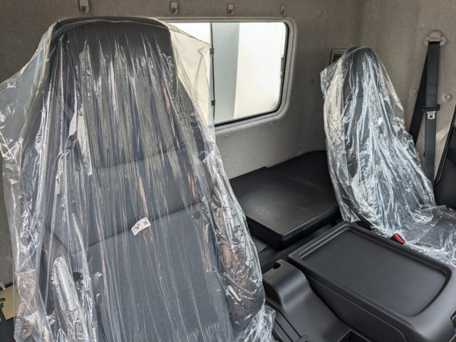 三菱ふそう ファイター 中型 バルク車 2KG-FK62F(90889) 34枚目