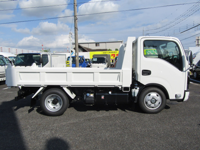 マツダ タイタン 小型 土砂ダンプ 2RG-LKR88AT(90890) 3枚目