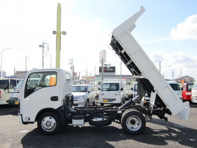 マツダ タイタン 小型 土砂ダンプ 2RG-LKR88AT(90890) 11枚目