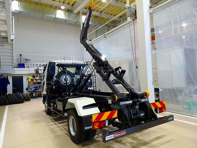 三菱ふそう ファイター 中型 コンテナ専用車 2KG-FK72F(90891) 28枚目