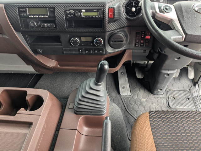 日野 レンジャー 中型 冷凍冷蔵バン 2KG-FD2ABG(90900) 39枚目
