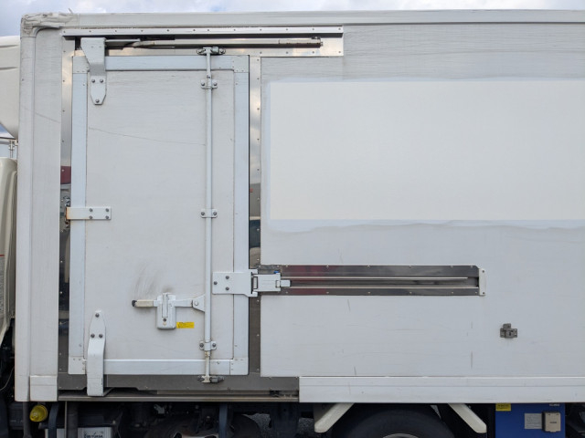 日野 デュトロ 小型 冷凍冷蔵バン 2RG-XZC605M(90917) 26枚目