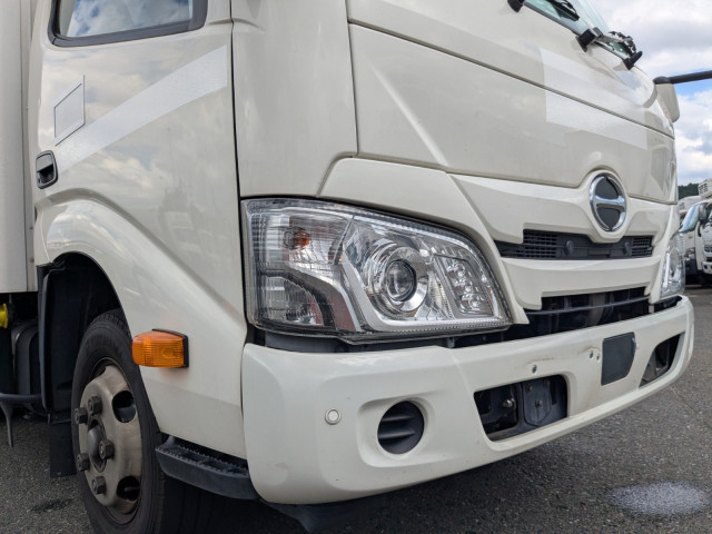 日野 デュトロ 小型 冷凍冷蔵バン 2RG-XZC605M(90917) 46枚目