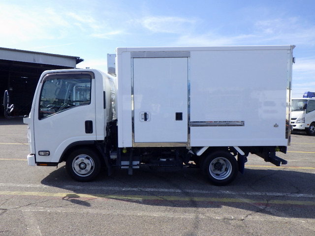 いすゞ エルフ 小型 冷凍冷蔵バン 2RG-NLR88AN(90926) 4枚目