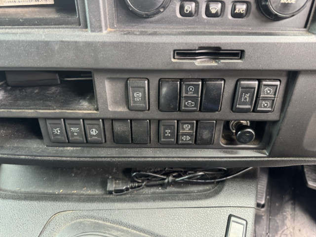 いすゞ ギガ 大型 平ボディ 2PG-CYJ77C(90930) 28枚目