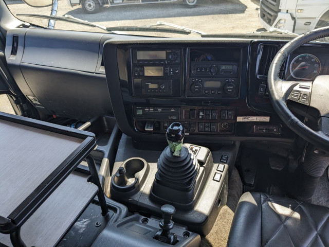いすゞ ギガ 大型 冷凍冷蔵バン 2PG-CYY77C(90937) 41枚目