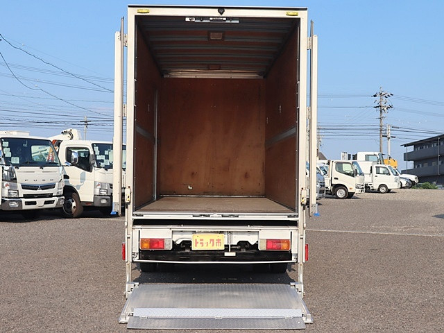 トヨタ ダイナ 小型 アルミバン TPG-XZU655(90950) 11枚目