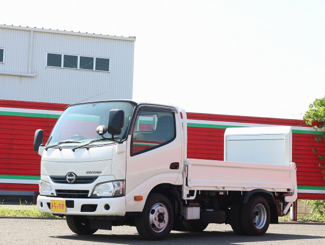 日野 デュトロ 小型 平ボディ TPG-XZC605M(90964) 1枚目