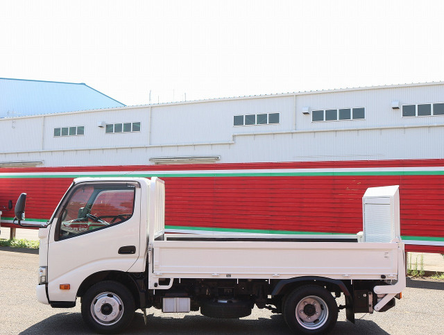 日野 デュトロ 小型 平ボディ TPG-XZC605M(90964) 8枚目