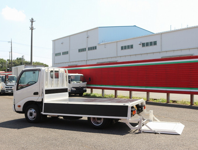 日野 デュトロ 小型 平ボディ TPG-XZC605M(90964) 25枚目