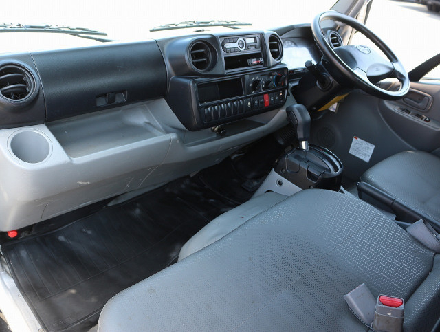 日野 デュトロ 小型 平ボディ TPG-XZC605M(90964) 46枚目