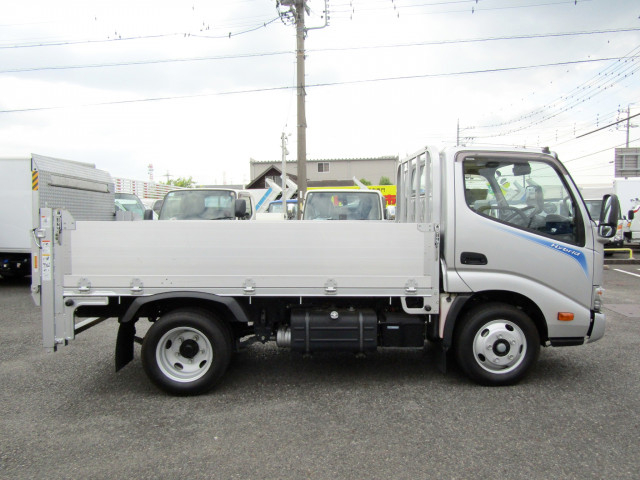 トヨタ トヨエース 小型 平ボディ TSG-XKU605(90975) 4枚目