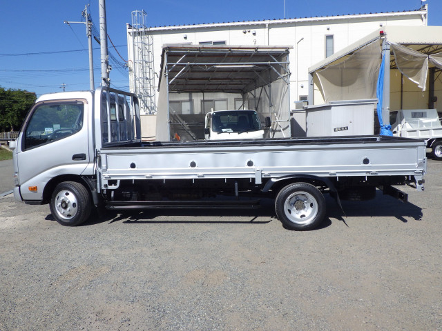 トヨタ ダイナ 小型 平ボディ TKG-XZU655(90982) 3枚目
