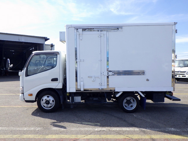 日野 デュトロ 小型 冷凍冷蔵バン TKG-XZC605M(90984) 4枚目