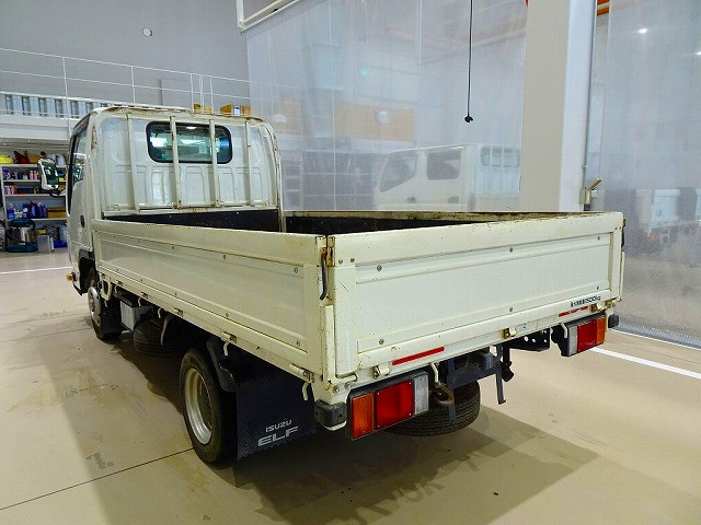 いすゞ エルフ 小型 平ボディ TRG-NHR85A(91010) 4枚目