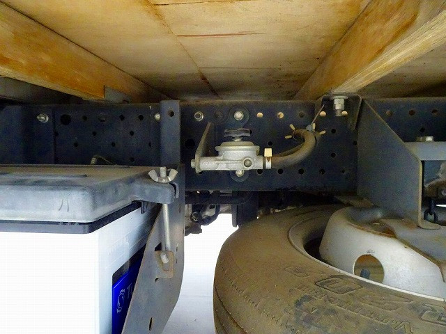 いすゞ エルフ 小型 平ボディ TRG-NHR85A(91010) 31枚目