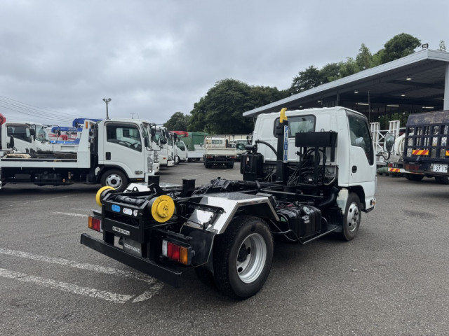 いすゞ エルフ 小型 コンテナ専用車 TKG-NKR85AN(91021) 3枚目