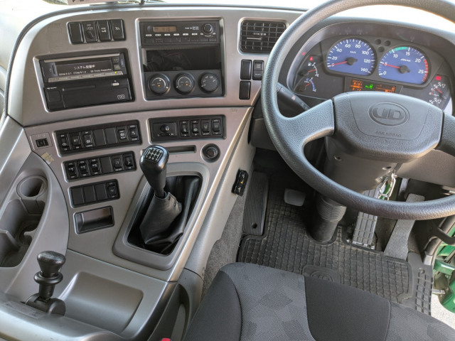 UDトラックス（日産） クオン 大型 平ボディ QKG-CD5ZL(91023) 37枚目