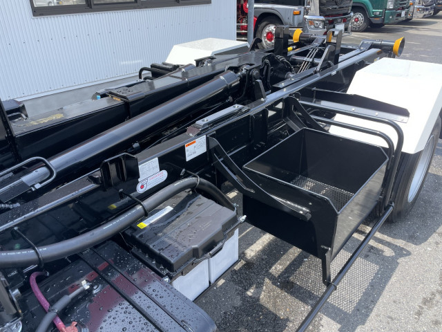 いすゞ フォワード 小型 コンテナ専用車 2RG-FRR90S4(91143) 14枚目