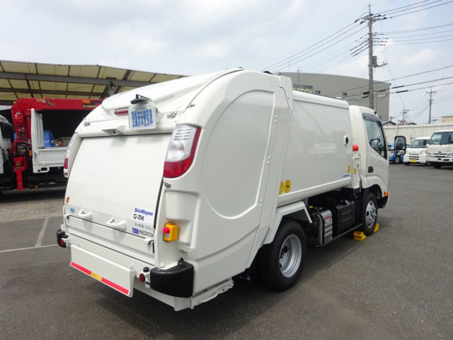 トヨタ ダイナ 小型 塵芥車（プレス式） 2KG-XZU605A(91145) 2枚目