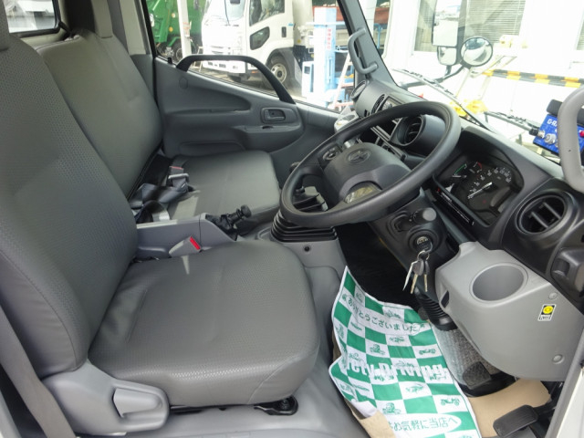 トヨタ ダイナ 小型 塵芥車（プレス式） 2KG-XZU605A(91145) 4枚目