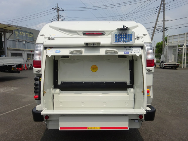 トヨタ ダイナ 小型 塵芥車（プレス式） 2KG-XZU605A(91145) 8枚目