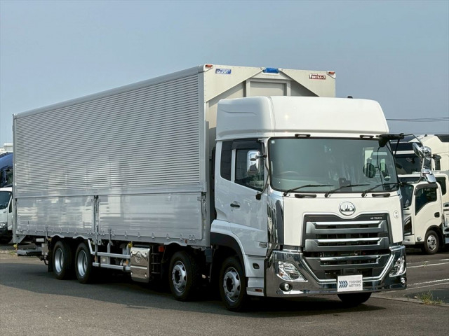UDトラックス（日産） クオン 大型 アルミウィング 2RG-CG5FA(91160) 2枚目
